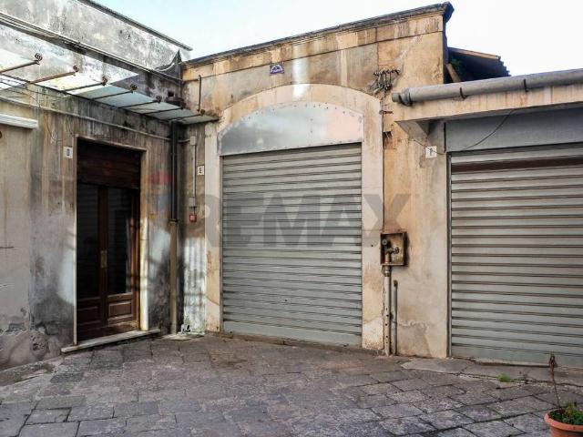 Villa Indipendente in vendita a Centro storico, Catania