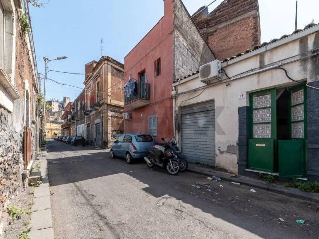 Villa Indipendente in vendita a Centro storico, Catania