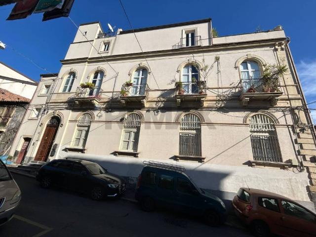 Villa Indipendente in vendita a Centro storico, Catania