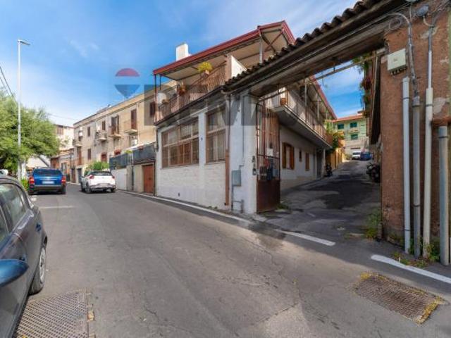 Villa Indipendente in vendita a San Giovanni Galermo-Trappeto-Cibali, Catania
