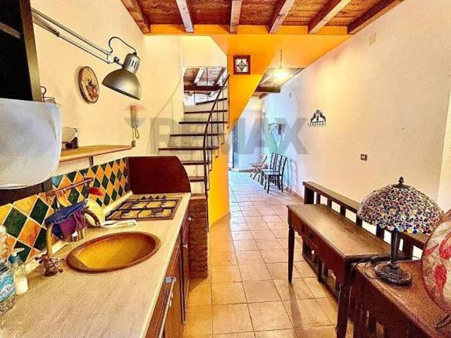 Villa Indipendente in vendita a Centro storico, Catania
