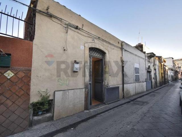 Villa Indipendente in vendita a Centro storico, Catania