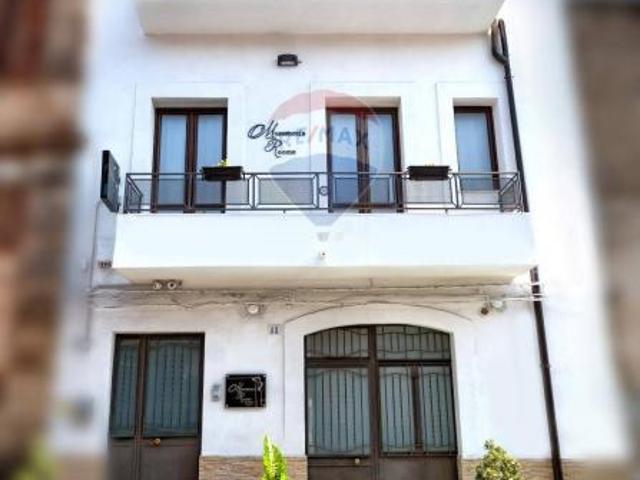 Villa Indipendente in vendita a Centro storico, Catania