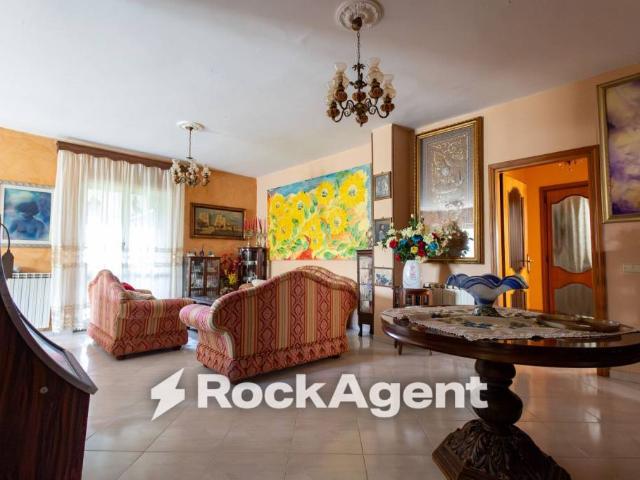 Villa Indipendente in vendita a Calabria, Catanzaro
