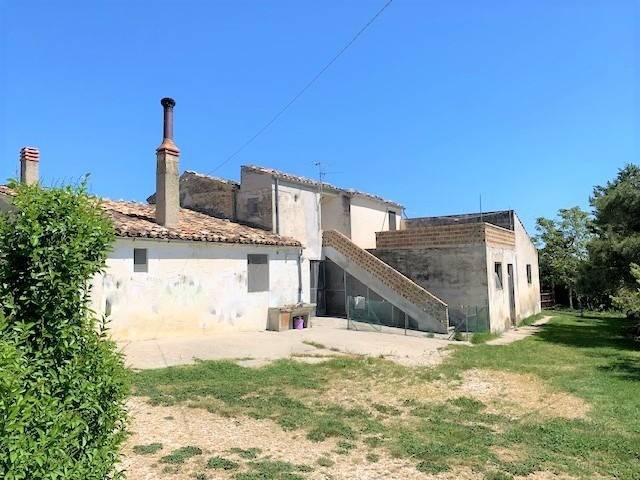 Villa Indipendente in vendita a Catignano, Abruzzo