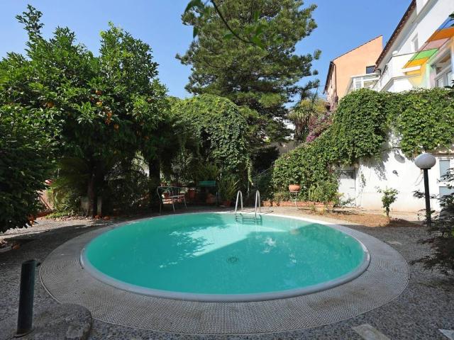 Villa Indipendente in vendita a Cava De' Tirreni, Campania