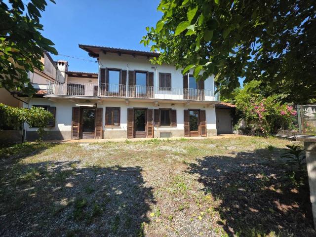 Villa Indipendente in vendita a Piemonte, Biella