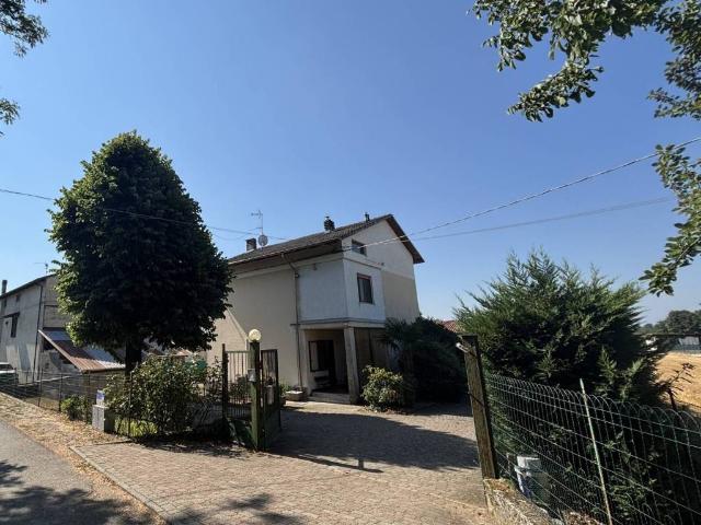 Villa Indipendente in vendita a Piemonte, Biella