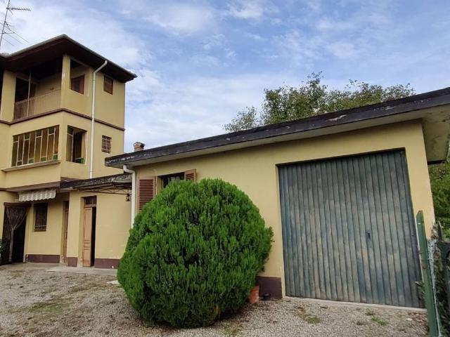 Villa Indipendente in vendita a Piemonte, Novara
