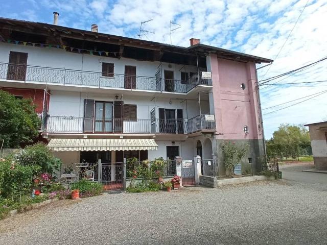 Villa Indipendente in vendita a Piemonte, Novara