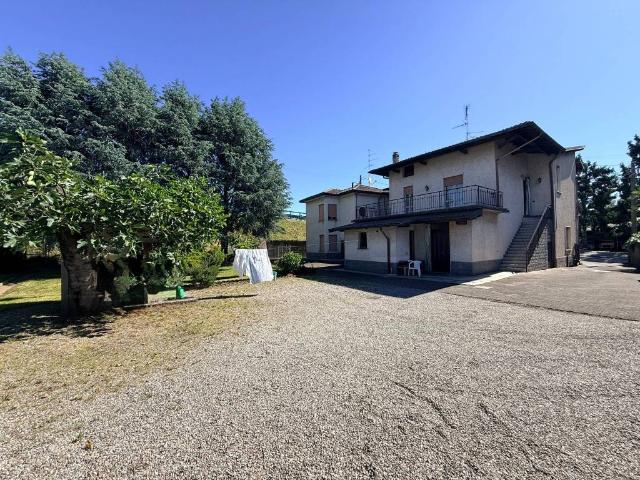 Villa Indipendente in vendita a Cavaria, Cavaria Con Premezzo