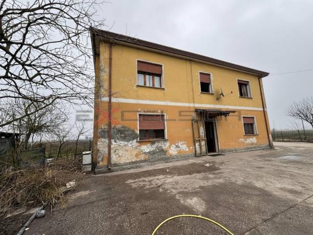 Villa Indipendente in vendita a Cavarzere, Veneto