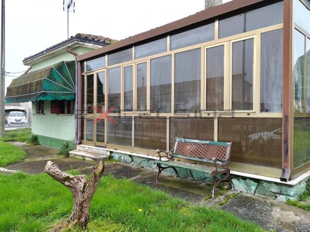 Villa Indipendente in vendita a Cavarzere, Veneto