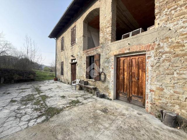 Villa Indipendente in vendita a Piemonte, Alessandria