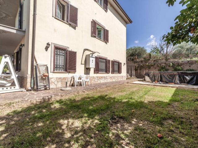 Villa Indipendente in vendita a Roma Capitale, Lazio