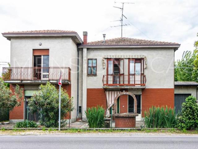 Villa Indipendente in vendita a Unione Comuni Modenesi Area Nord, Cavezzo
