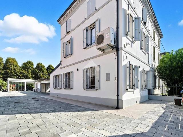 Villa Indipendente in vendita a Unione Comuni Modenesi Area Nord, Cavezzo