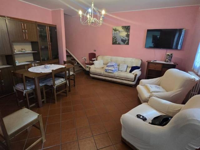 Villa Indipendente in vendita a Unione Comuni Modenesi Area Nord, Cavezzo