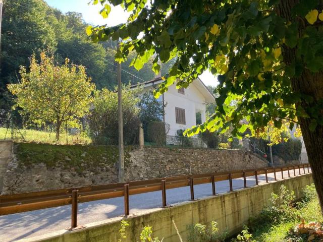 Villa Indipendente in vendita a Cavour, Torino