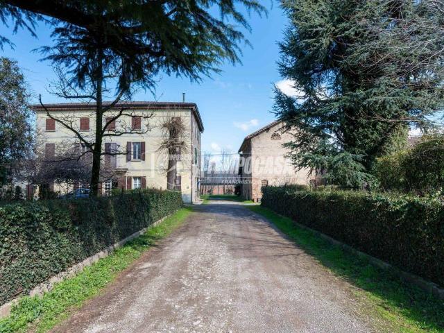 Villa Indipendente in vendita a Val d’Enza, Re