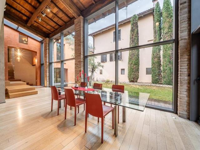 Villa Indipendente in vendita a Val d’Enza, Re