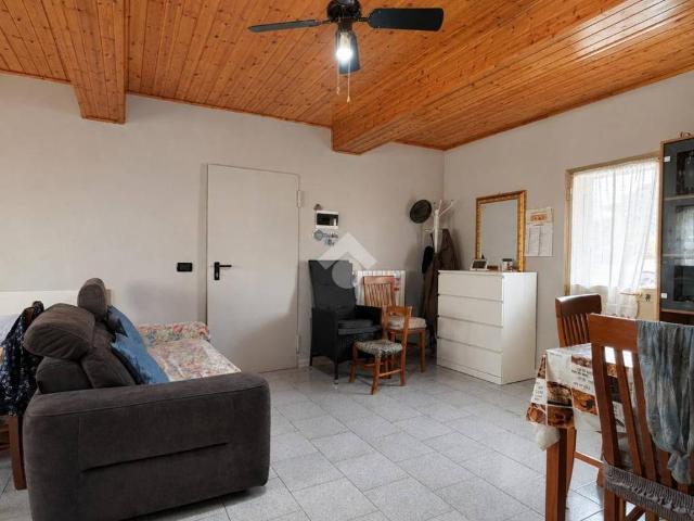 Villa Indipendente in vendita a Val d’Enza, Re
