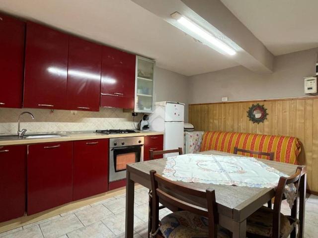 Villa Indipendente in vendita a Val d’Enza, Re