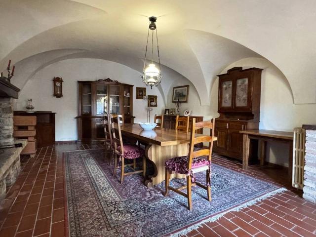 Villa Indipendente in vendita a Cavriana, Lombardia