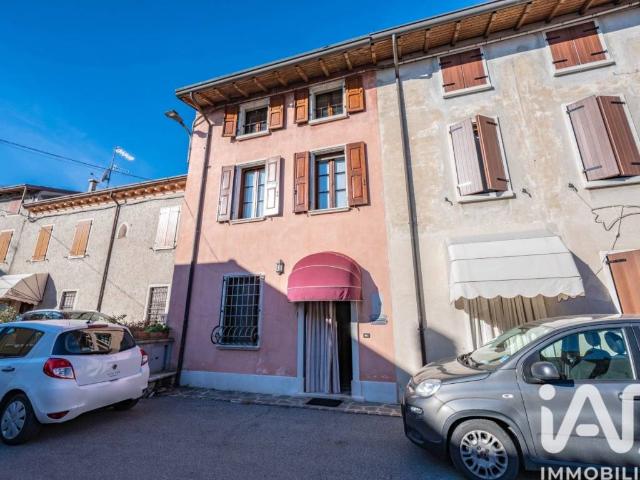 Villa Indipendente in vendita a Cavriana, Lombardia