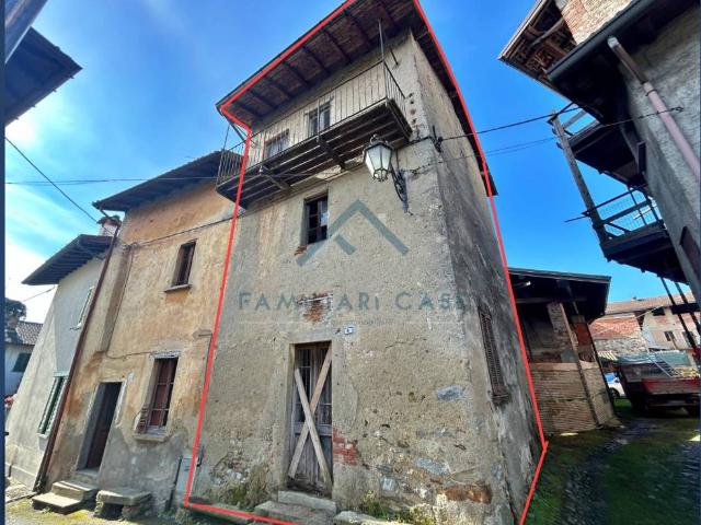 Villa Indipendente in vendita a Cazzago Brabbia, Lombardia