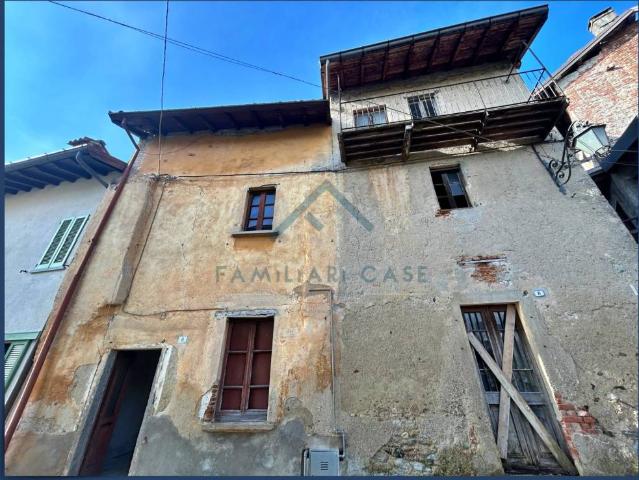Villa Indipendente in vendita a Cazzago Brabbia, Lombardia
