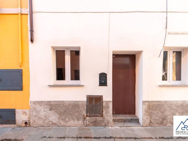 Villa Indipendente in vendita a Cazzago Brabbia, Lombardia