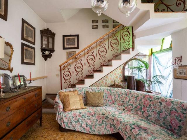 Villa Indipendente in vendita a Cazzago San Martino, Lombardia