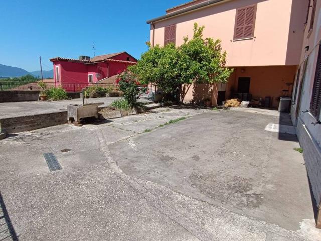 Villa Indipendente in vendita a Arnara, Lazio