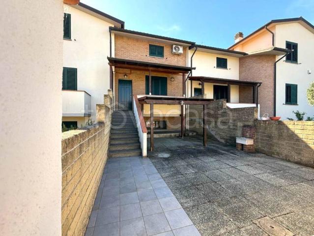 Villa Indipendente in vendita a Cecina, Toscana