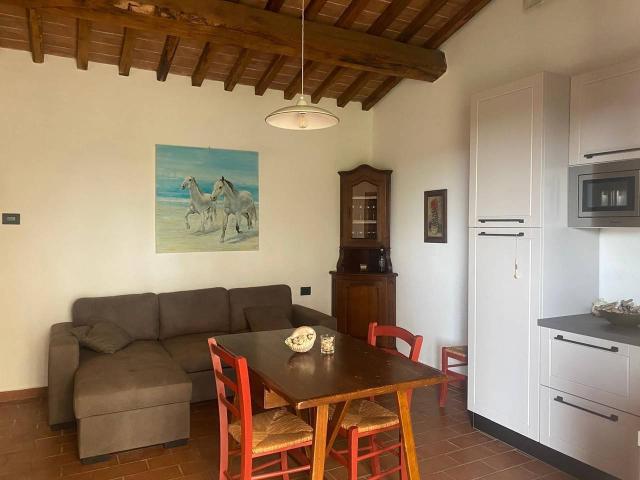 Villa Indipendente in vendita a Cecina, Toscana