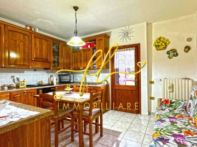 Villa Indipendente in vendita a Cecina, Livorno