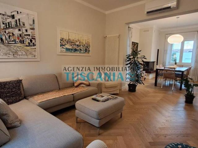 Villa Indipendente in vendita a Cecina, Toscana
