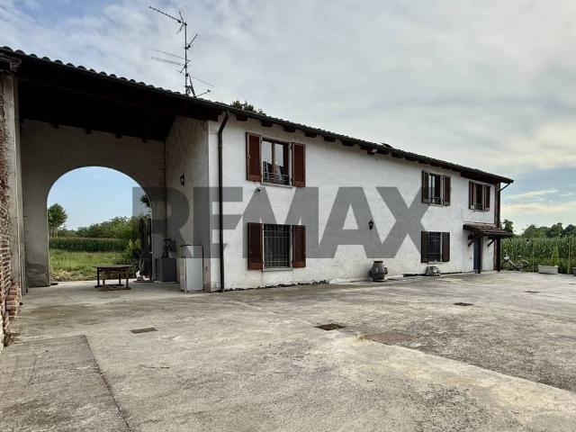 Villa Indipendente in vendita a Cella Dati, Lombardia