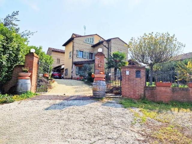 Villa Indipendente in vendita a Piemonte, Alessandria