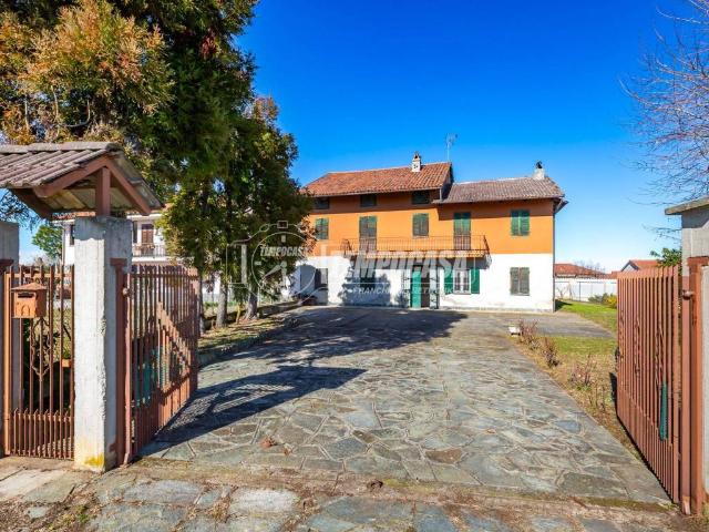 Villa Indipendente in vendita a Piemonte, Asti