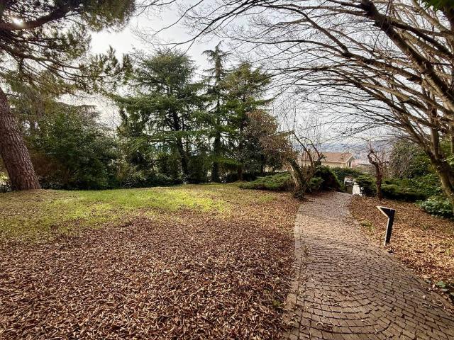 Villa Indipendente in vendita a Cellatica, Lombardia