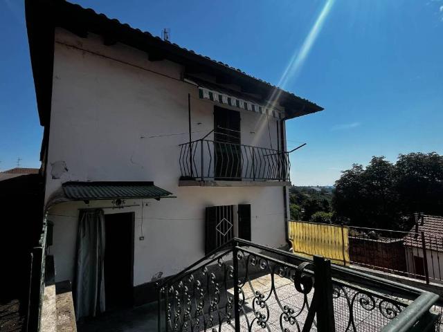 Villa Indipendente in vendita a Piemonte, Asti