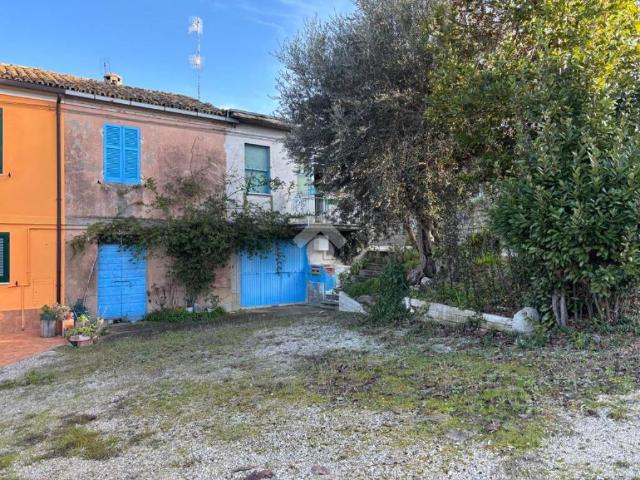 Villa Indipendente in vendita a Cellino Attanasio, Abruzzo