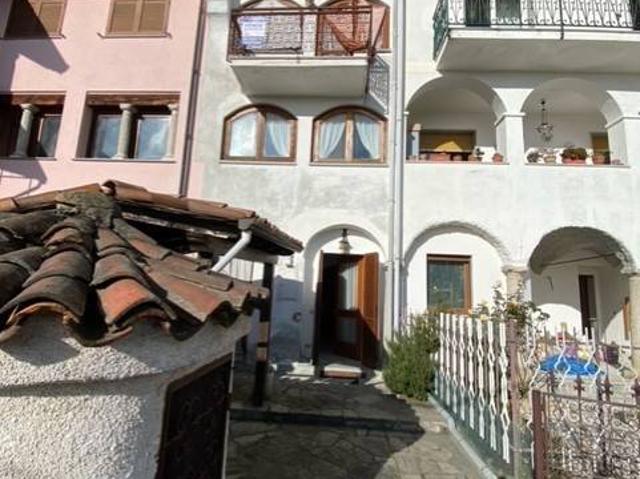 Villa Indipendente in vendita a Cellio con Breia, Piemonte
