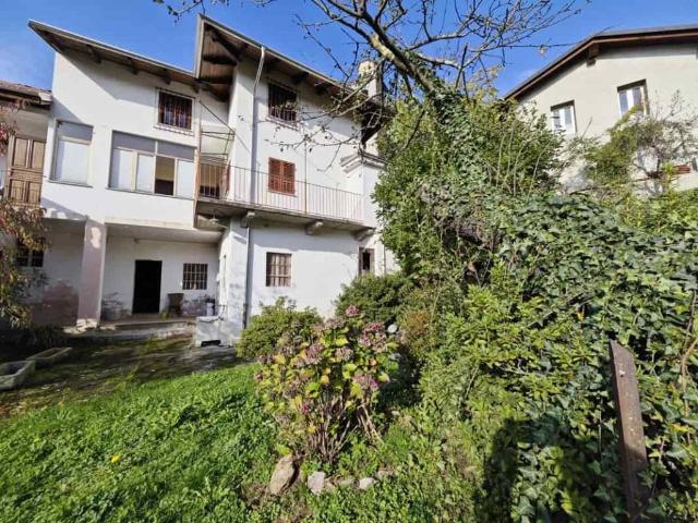Villa Indipendente in vendita a Cellio con Breia, Piemonte