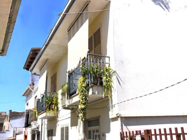 Villa Indipendente in vendita a Cellole, Campania