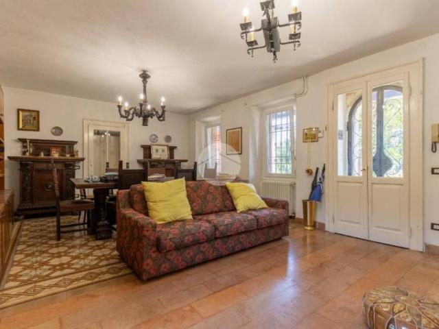 Villa Indipendente in vendita a Cenate Sopra, Lombardia