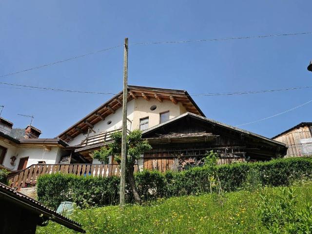 Villa Indipendente in vendita a Cencenighe Agordino, Veneto