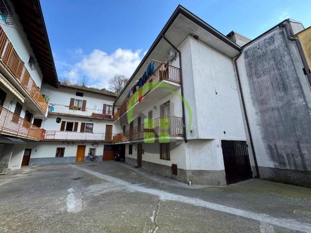 Villa Indipendente in vendita a Cene, Lombardia